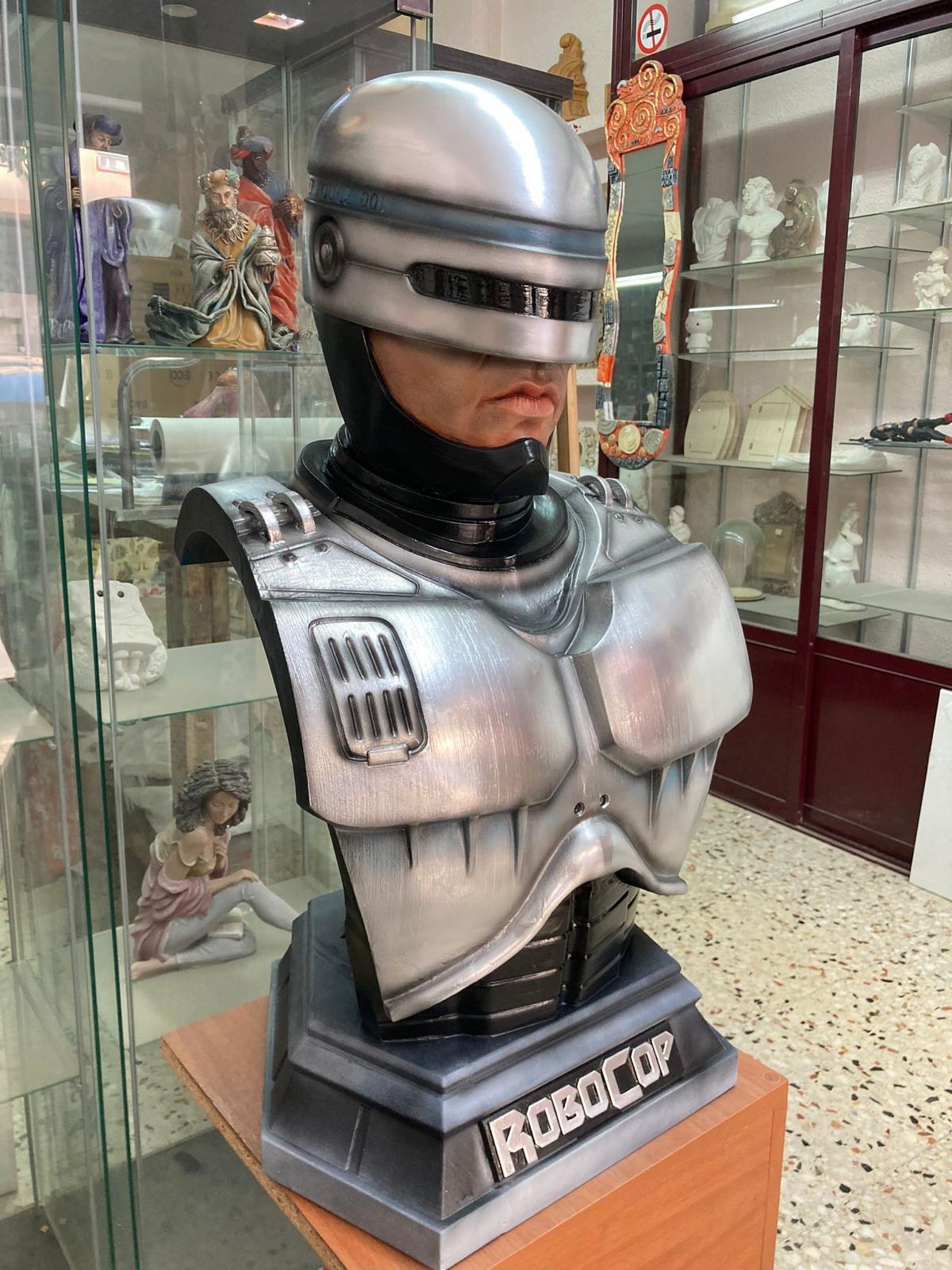 RoboCop (Bust)