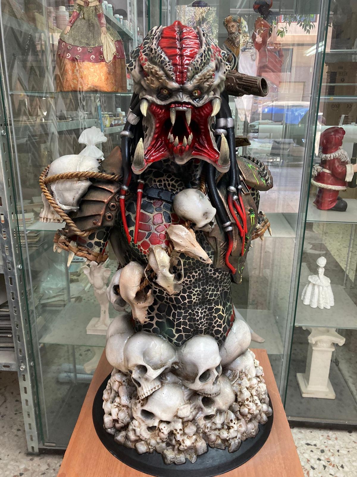 Predator (skull mountain)
