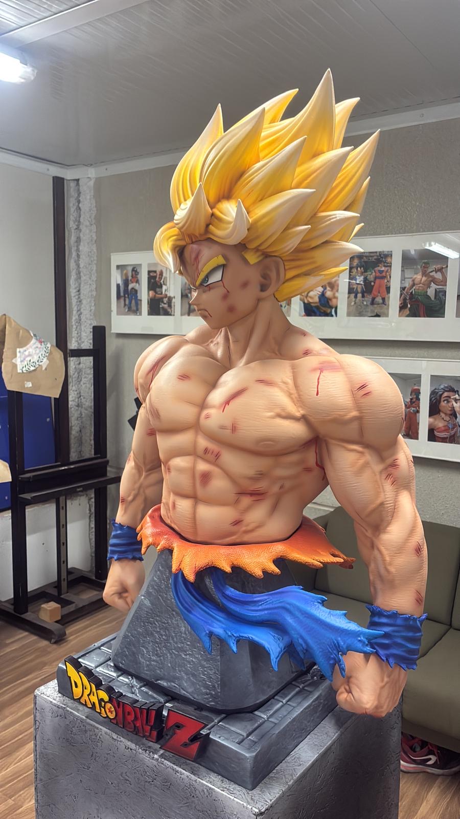 Goku SSJ — Damaged bust