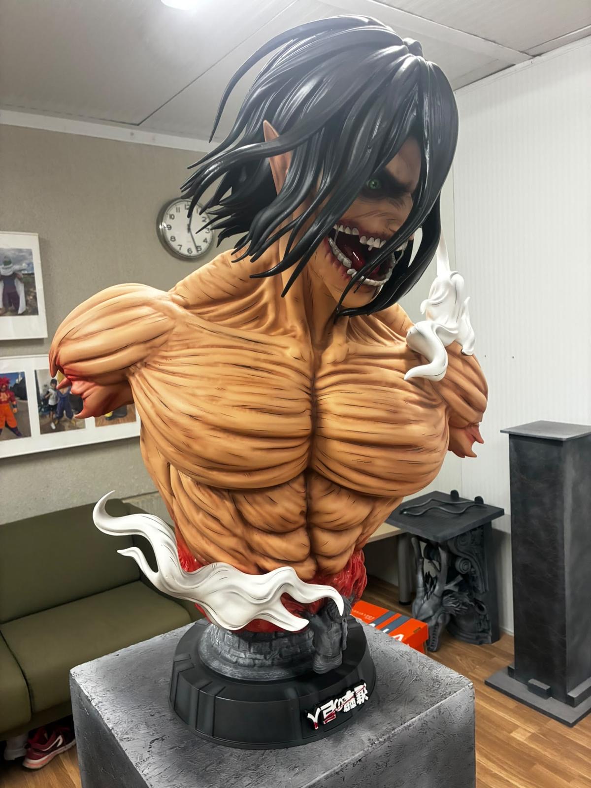 Attack Titan — Eren (Bust)