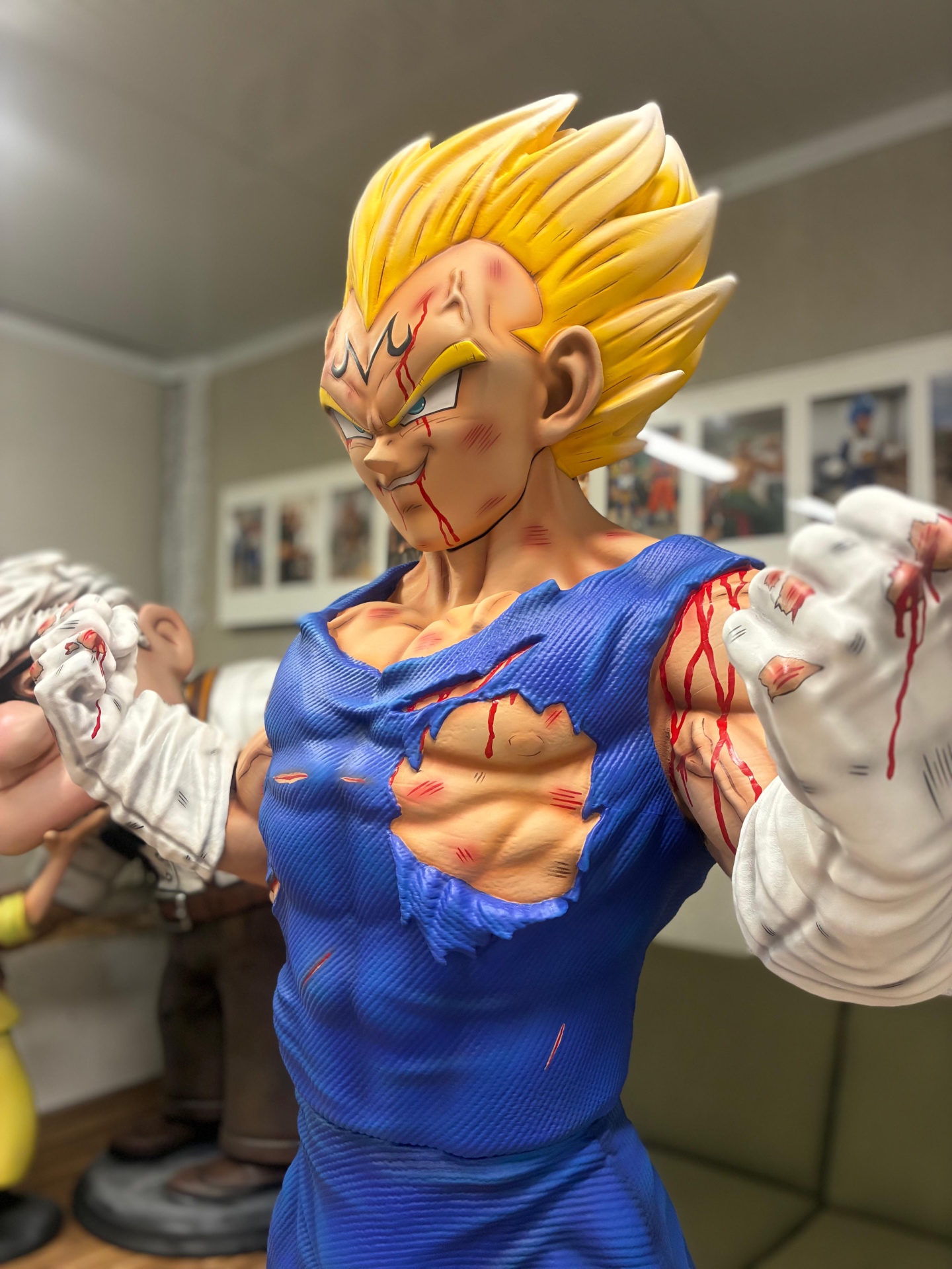 Detail close-up of a Real Customs 3D statue