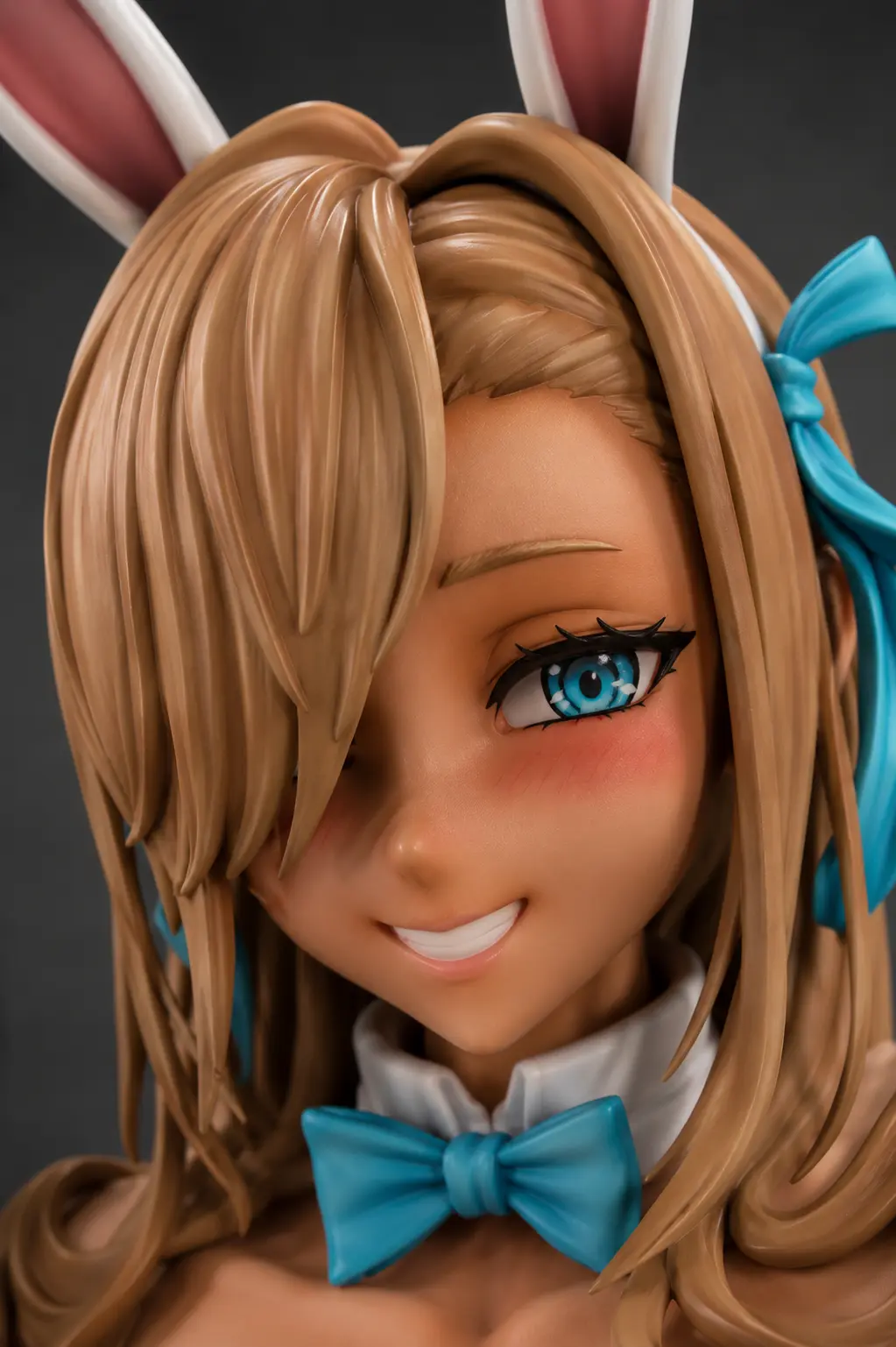 Detail close-up of a Real Customs 3D statue