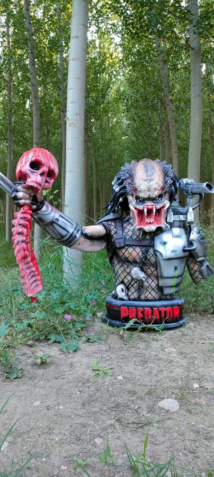 Hunter Predator (with skull)