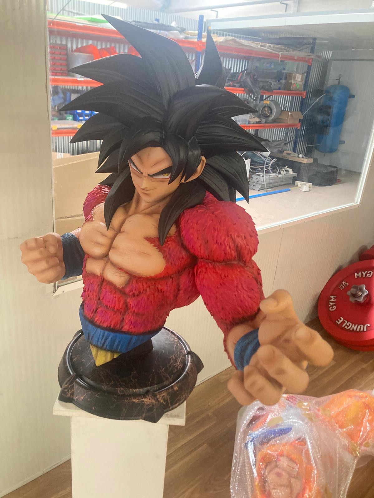 Goku SSJ4 — Bust